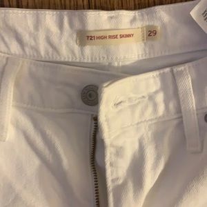 White skinny jeans Levi’s